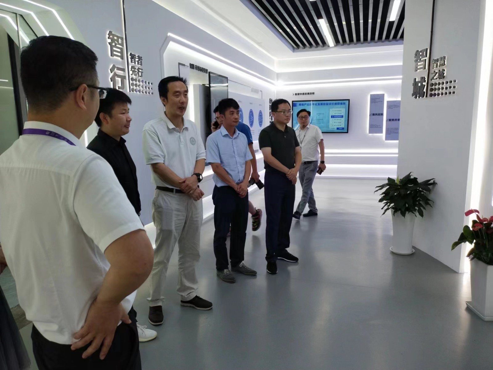 1692699875552737.jpg 1692699875552737.jpg